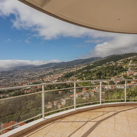 فيلة High View فونشال