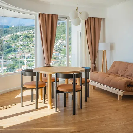 فيلة High View فونشال