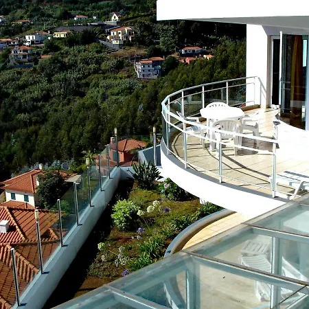 Villa High View